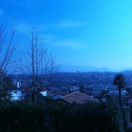 Ahizpak Lejlighed *