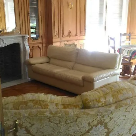 Ahizpak Apartment
